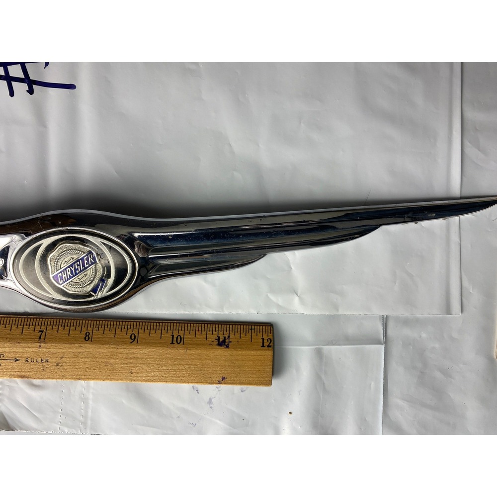 Chrysler 300 Rear Trunk Emblem‎ Chrome Trim Molding 2005–2010 OEM